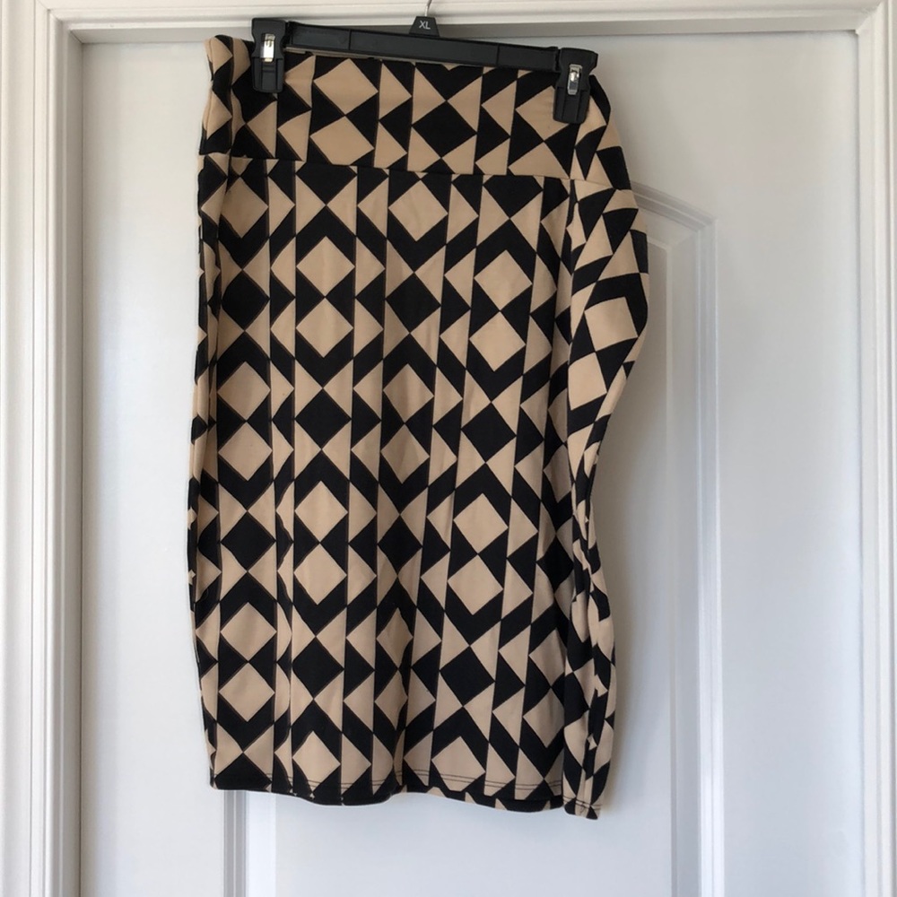 Lularoe Cassie skirt